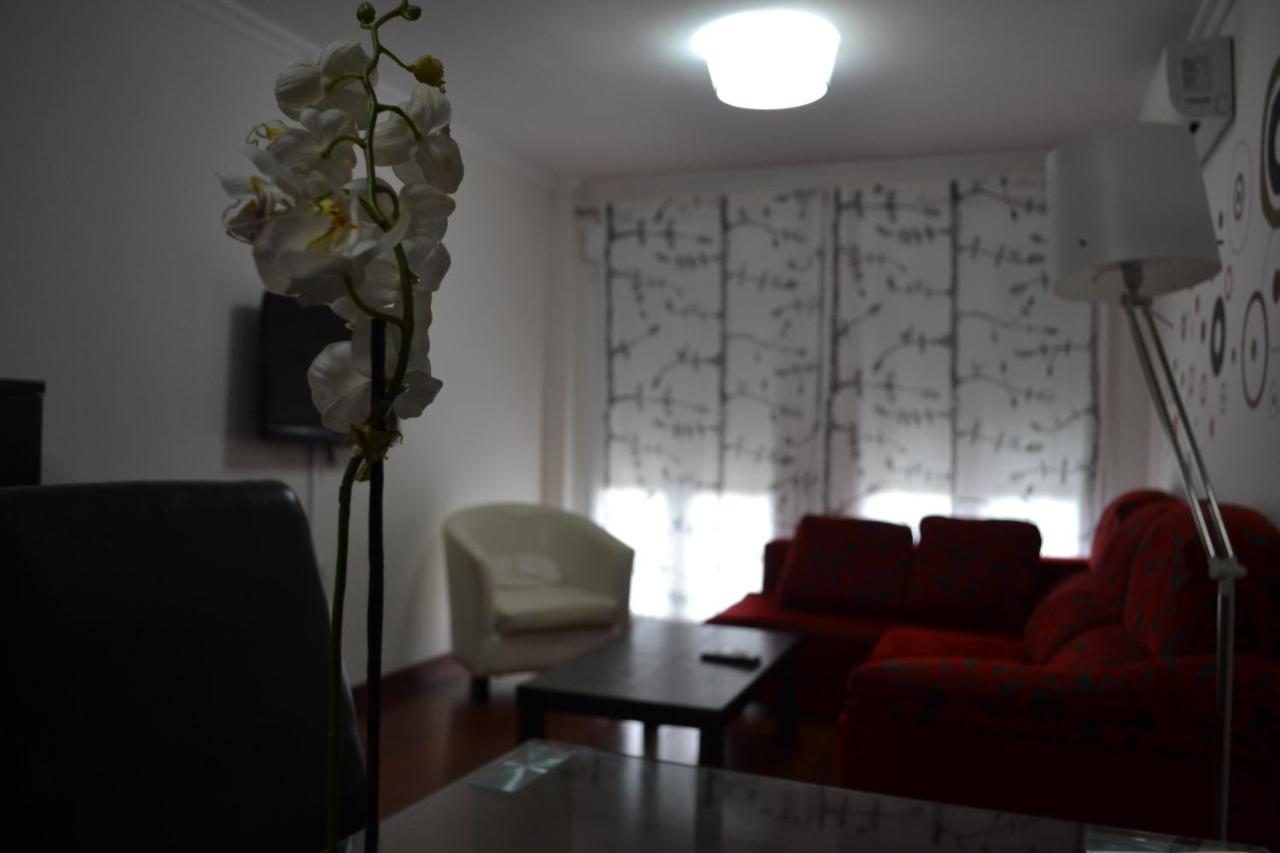 Apartamento Acueducto, Tres Dormitorios Y Parking Gratis メリダ エクステリア 写真