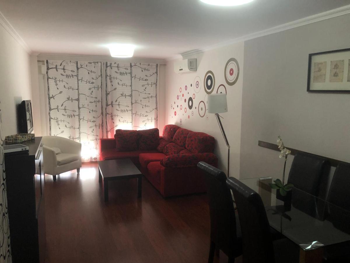 Apartamento Acueducto, Tres Dormitorios Y Parking Gratis メリダ エクステリア 写真