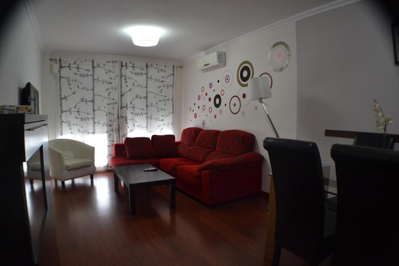 Apartamento Acueducto, Tres Dormitorios Y Parking Gratis メリダ エクステリア 写真