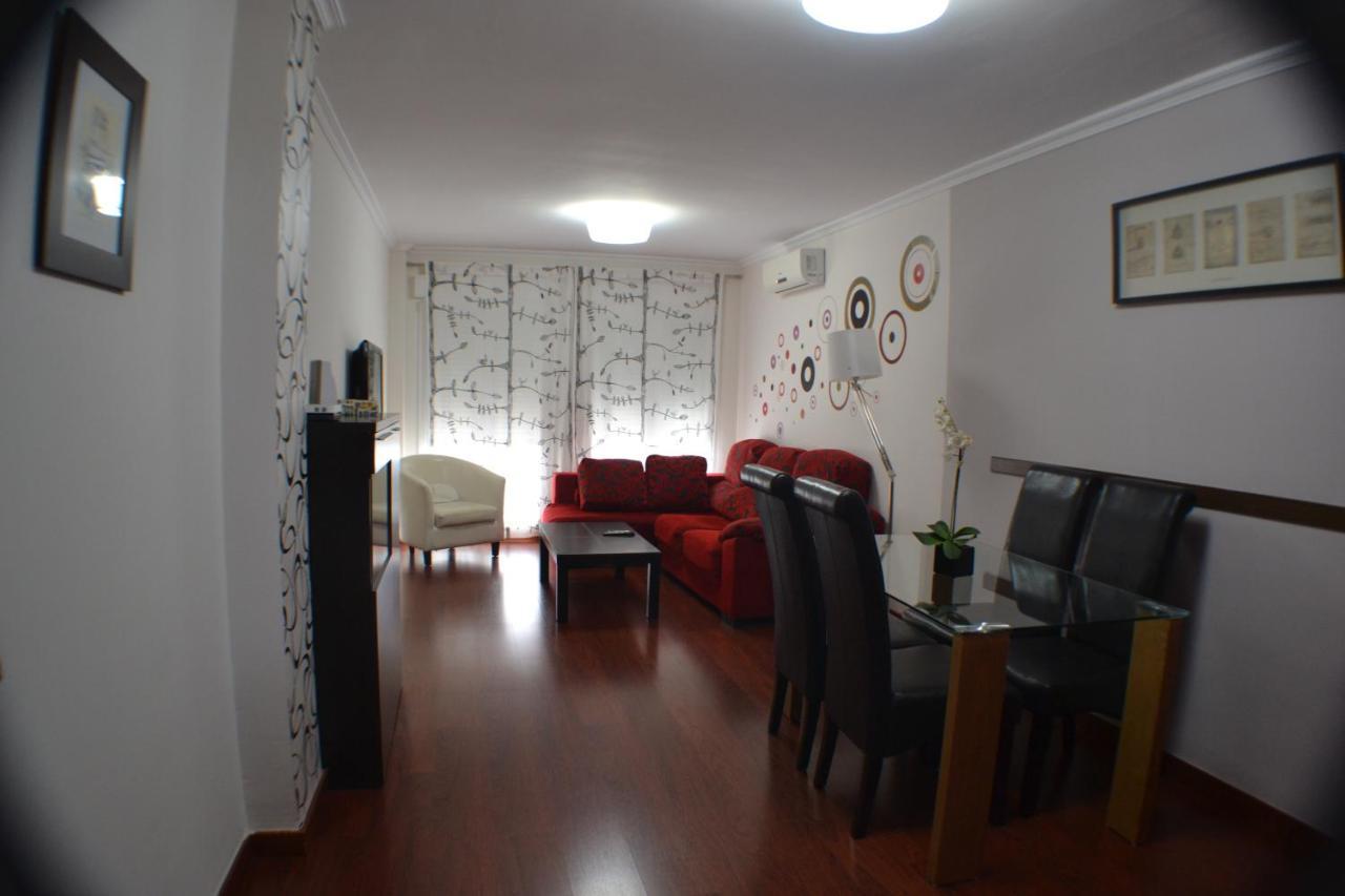 Apartamento Acueducto, Tres Dormitorios Y Parking Gratis メリダ エクステリア 写真