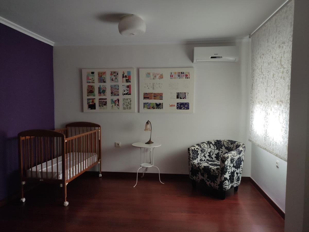Apartamento Acueducto, Tres Dormitorios Y Parking Gratis メリダ エクステリア 写真