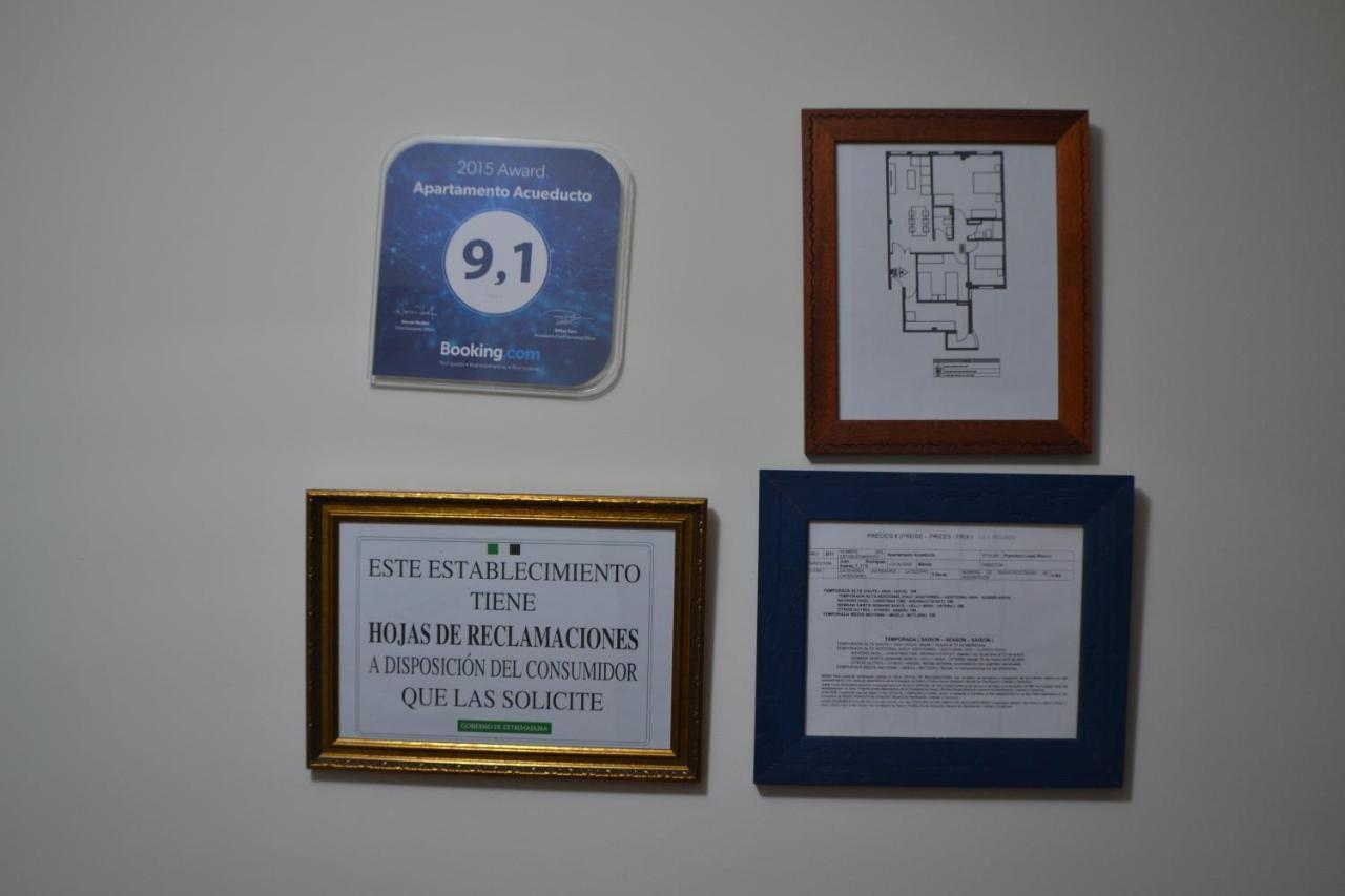 Apartamento Acueducto, Tres Dormitorios Y Parking Gratis メリダ エクステリア 写真